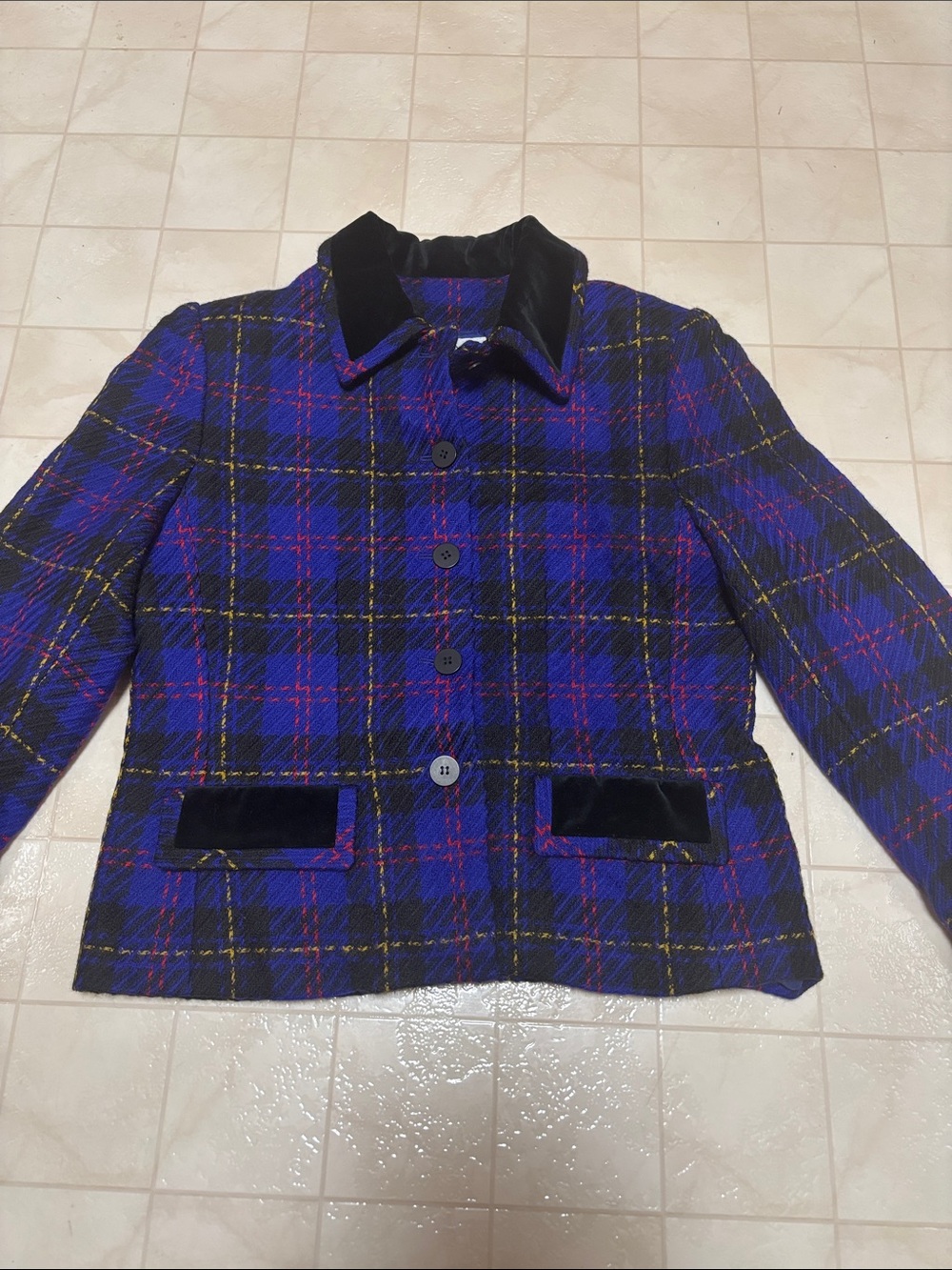 100 % wool/cotton Kasper Blue Plaid Velvet-Trim Blazer